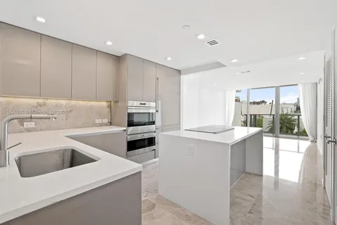 1201 20th St # 413, Miami Beach FL 33139