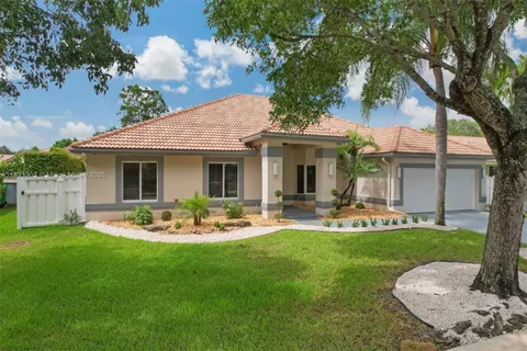 10077 N Springs Way, Coral Springs FL 33076