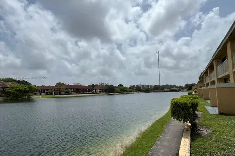 450 NW 214th St # 205, Miami Gardens FL 33169