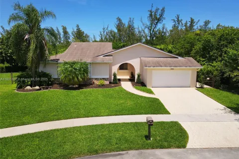 19621 SW 78th Ct, Cutler Bay FL 33189