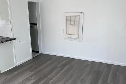 2123 Wilson, Hollywood FL 33020