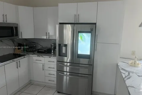 15271 NW 6th Ct, Pembroke Pines FL 33028
