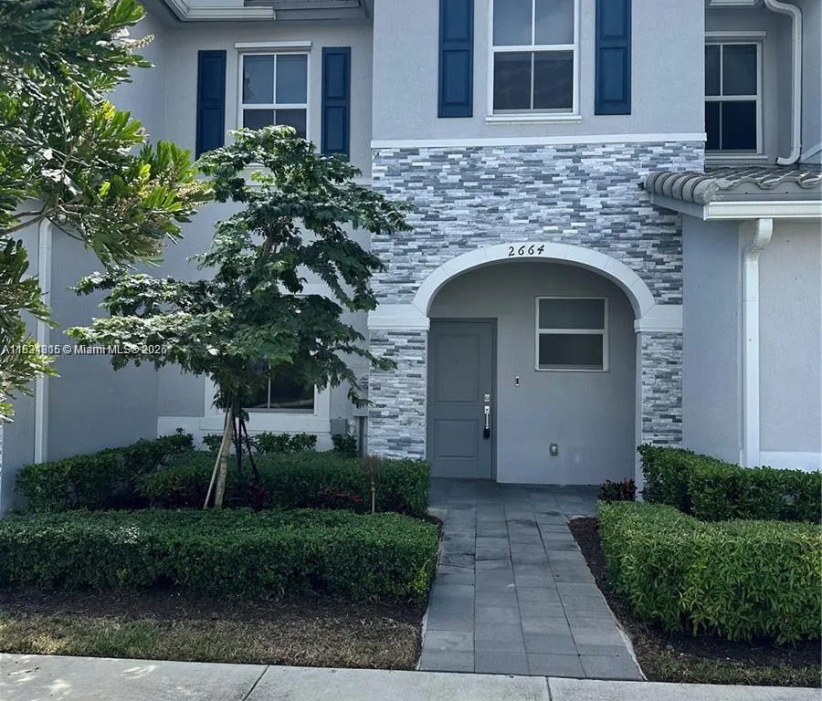 2664 SE 19th St, Homestead FL 33035