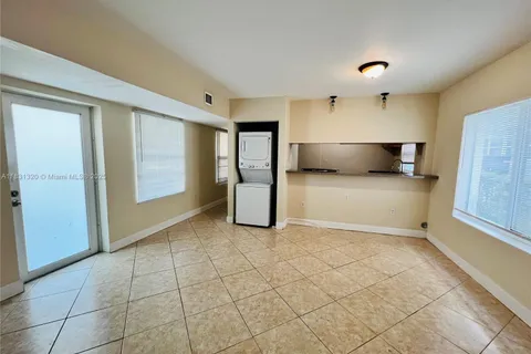 950 Bay Dr # 6, Miami Beach FL 33141