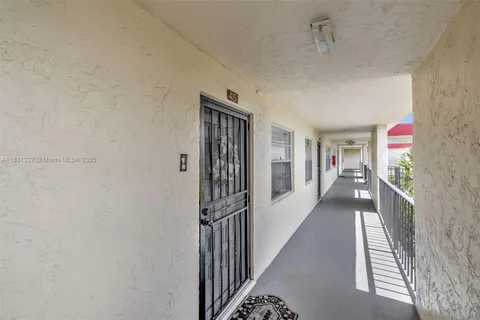 3070 NW 48th Ter # 415, Lauderdale Lakes FL 33313