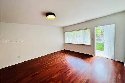 2033 Calais Dr # 8, Miami Beach FL 33141