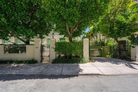 618 Valencia Ave # 101, Coral Gables FL 33134