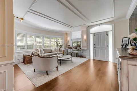 618 Valencia Ave # 101, Coral Gables FL 33134