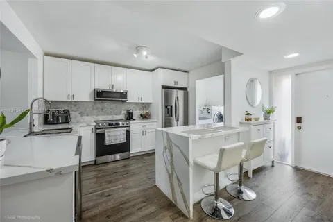 37 Seville Circle # 50, Davie FL 33324