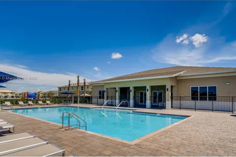 544 NE 5th St, Florida City FL 33034