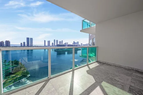 3330 NE 190th St # 1912, Aventura FL 33180