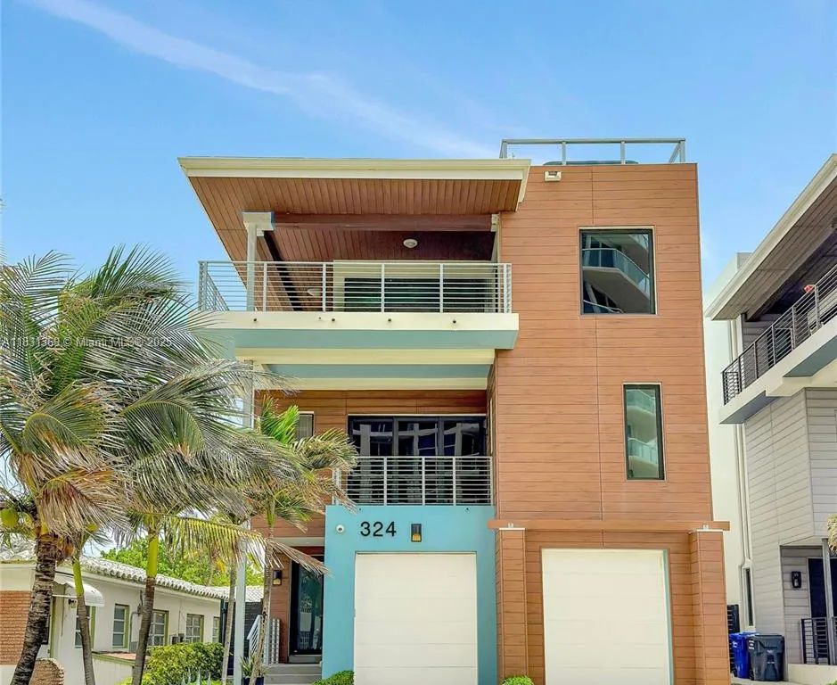 324 Balboa St, Hollywood FL 33019