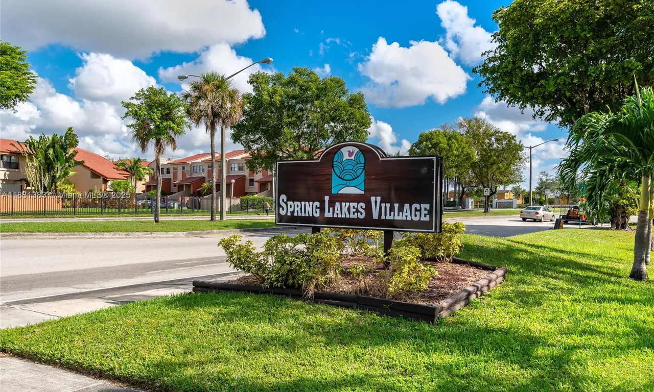 10114 NW 4th Ln # 12, Miami FL 33172