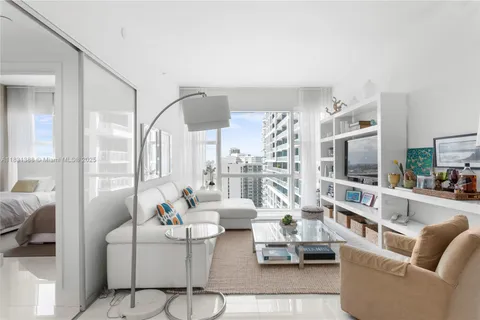 6801 Collins Ave, Miami Beach FL 33141
