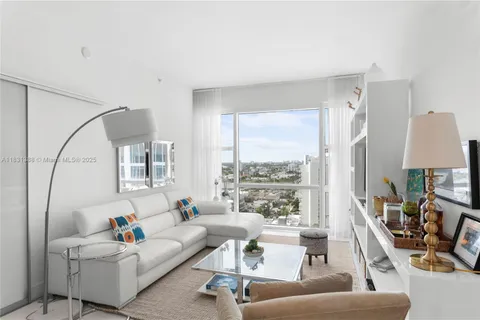 6801 Collins Ave, Miami Beach FL 33141