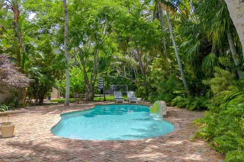 13599 Old Cutler Rd, Pinecrest FL 33156