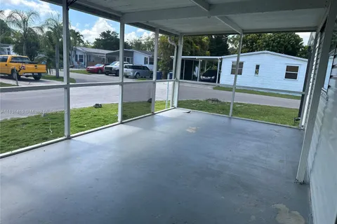 19800 SW 180 st, Miami FL 33187