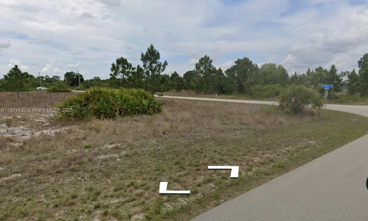 1250 cellini, Lehigh Acres FL 33974