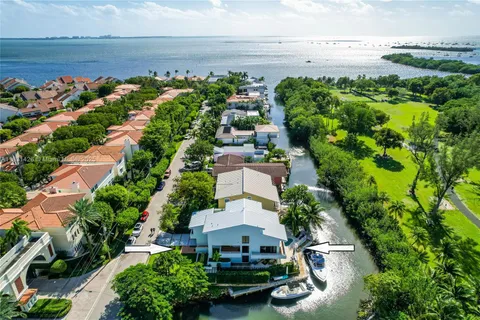 3520 Rockerman Rd, Miami FL 33133