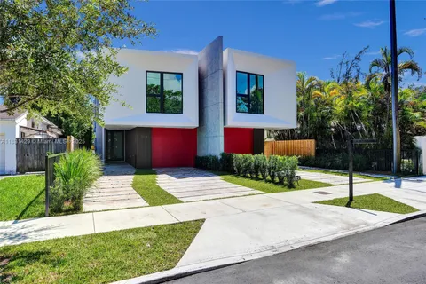 3645 SW 1st Ave, Miami FL 33145