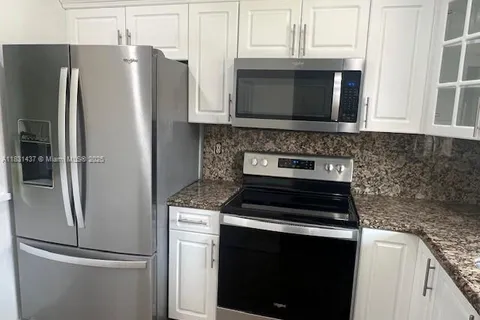 6685 W 26th Ct # 8, Hialeah FL 33016