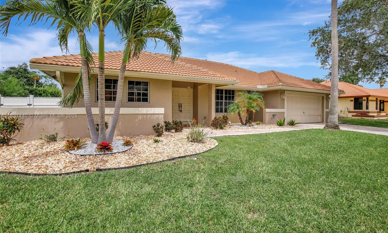 1600 SW 52nd Way, Plantation FL 33317