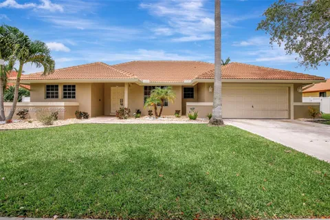 1600 SW 52nd Way, Plantation FL 33317