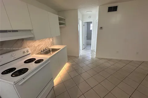 7841 Johnson St # 102, Pembroke Pines FL 33024