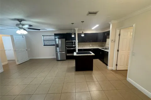 18 Crossings Cir # F, Boynton Beach FL 33435