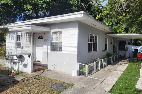 5731 NW 6th Ave, Miami FL 33127