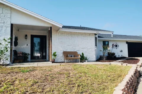 2575 Indian Hills Ct, Titusville FL 32780