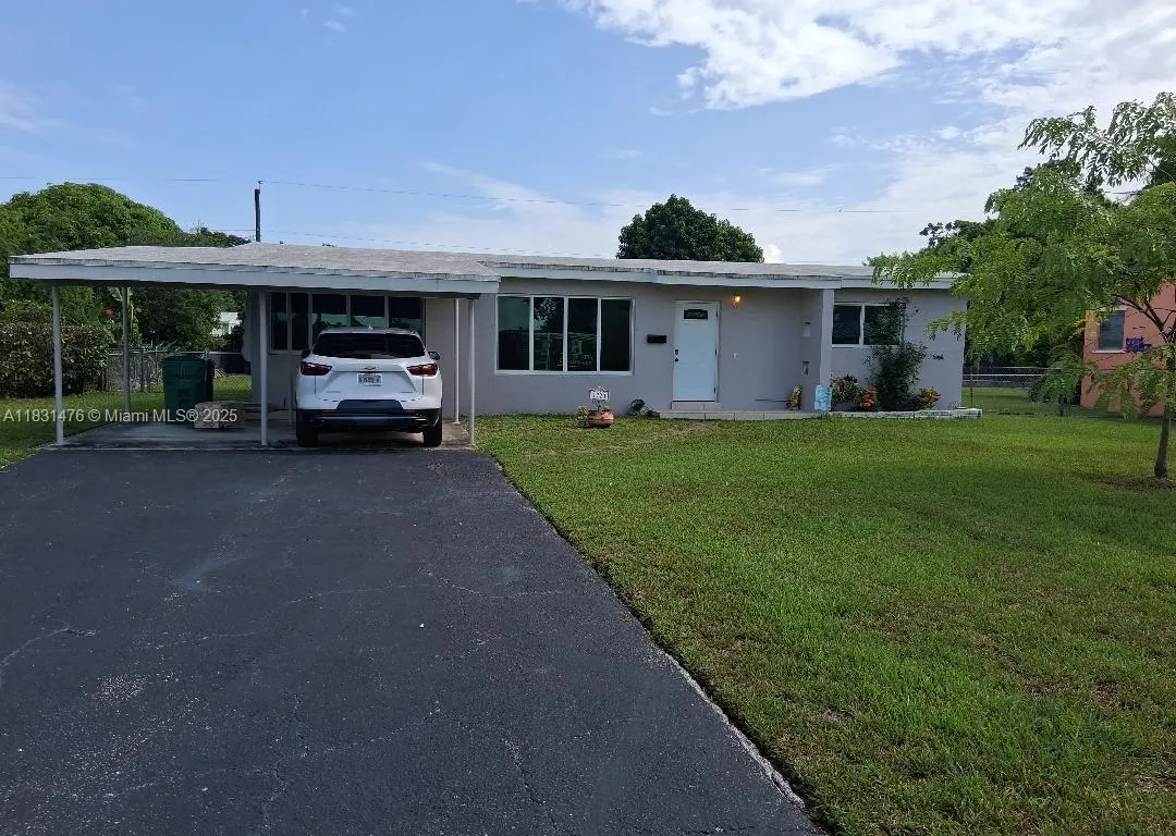1721 NW 8th St, Homestead FL 33030