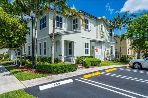 133 SE 28th Ter # 11, Homestead FL 33033