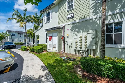 133 SE 28th Ter # 11, Homestead FL 33033