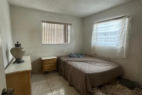 1360 SW 6th Ter, Deerfield Beach FL 33441