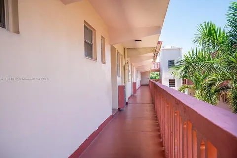 215 SE 3rd Ave # 405C, Hallandale Beach FL 33009