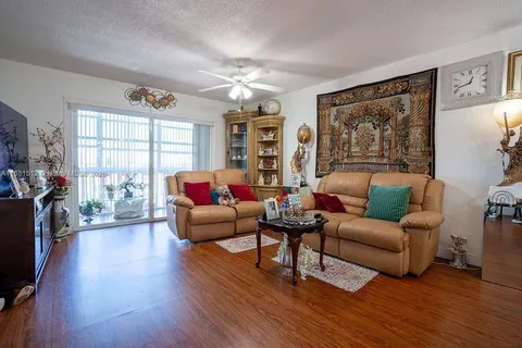 215 SE 3rd Ave # 405C, Hallandale Beach FL 33009