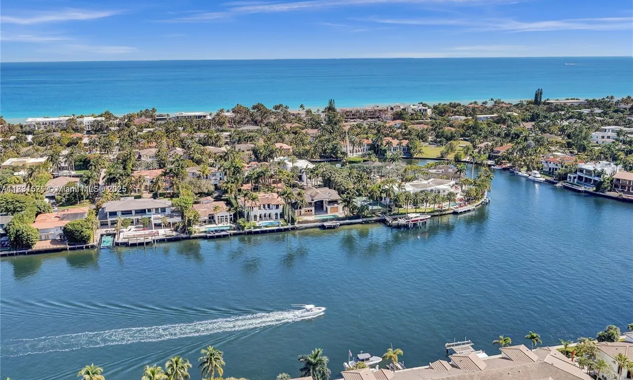 21150 Point Pl # 1404, Aventura FL 33180