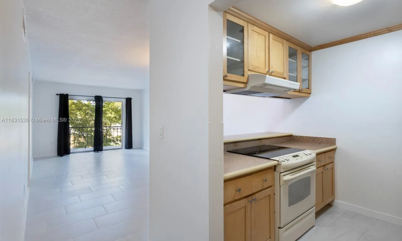 3181 SW 13 # 314, Miami FL 33145
