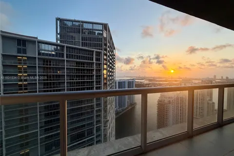 495 Brickell Ave, Miami FL 33131