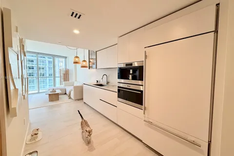 495 Brickell Ave, Miami FL 33131