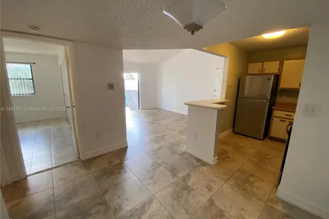 7220 NW 179 ST # 302, Hialeah FL 33015