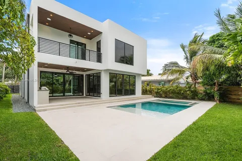 531 NE 10th Ave, Fort Lauderdale FL 33301
