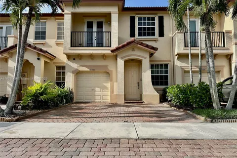 12820 SW 132nd Ter, Miami FL 33186