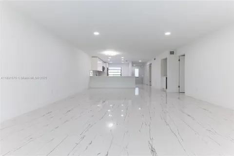 8435 Casa Del Lago # C, Boca Raton FL 33433