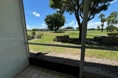 13475 SW 9th St # 111A, Pembroke Pines FL 33027