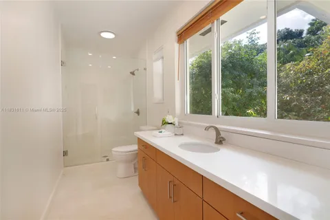 12501 Moss Ranch Rd, Pinecrest FL 33156
