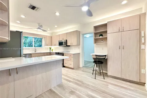 12501 Moss Ranch Rd, Pinecrest FL 33156