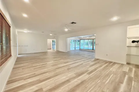 12501 Moss Ranch Rd, Pinecrest FL 33156