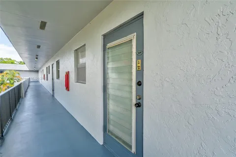 8350 Sands Point Blvd # E309, Tamarac FL 33321